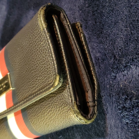 Tommy Hilfiger Wallet Signature Red, White and Blue. - Picture 12 of 13